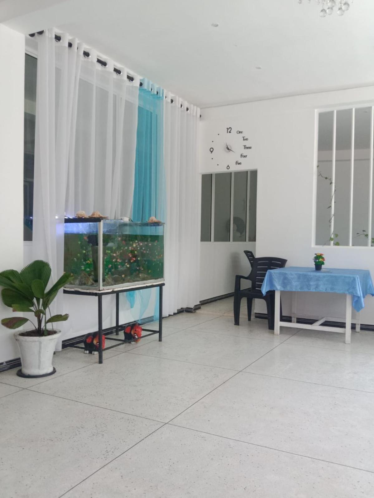 Moon Light Guest Bed & Breakfast Mirissa Bagian luar foto