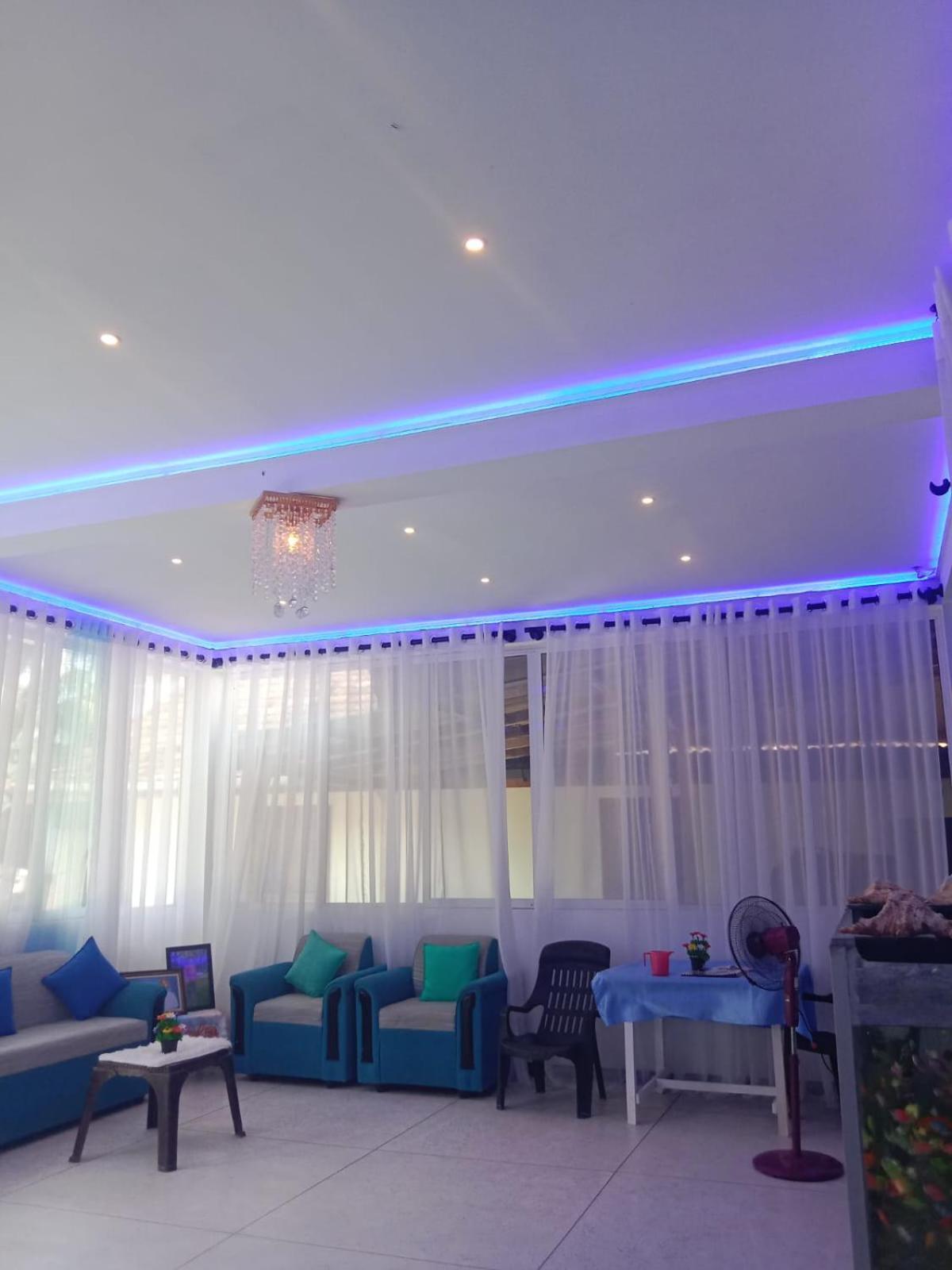 Moon Light Guest Bed & Breakfast Mirissa Bagian luar foto