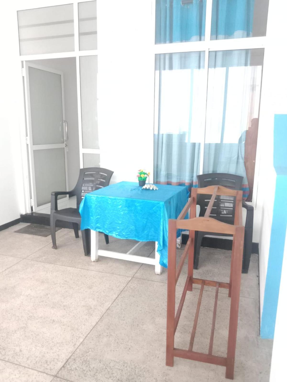 Moon Light Guest Bed & Breakfast Mirissa Bagian luar foto