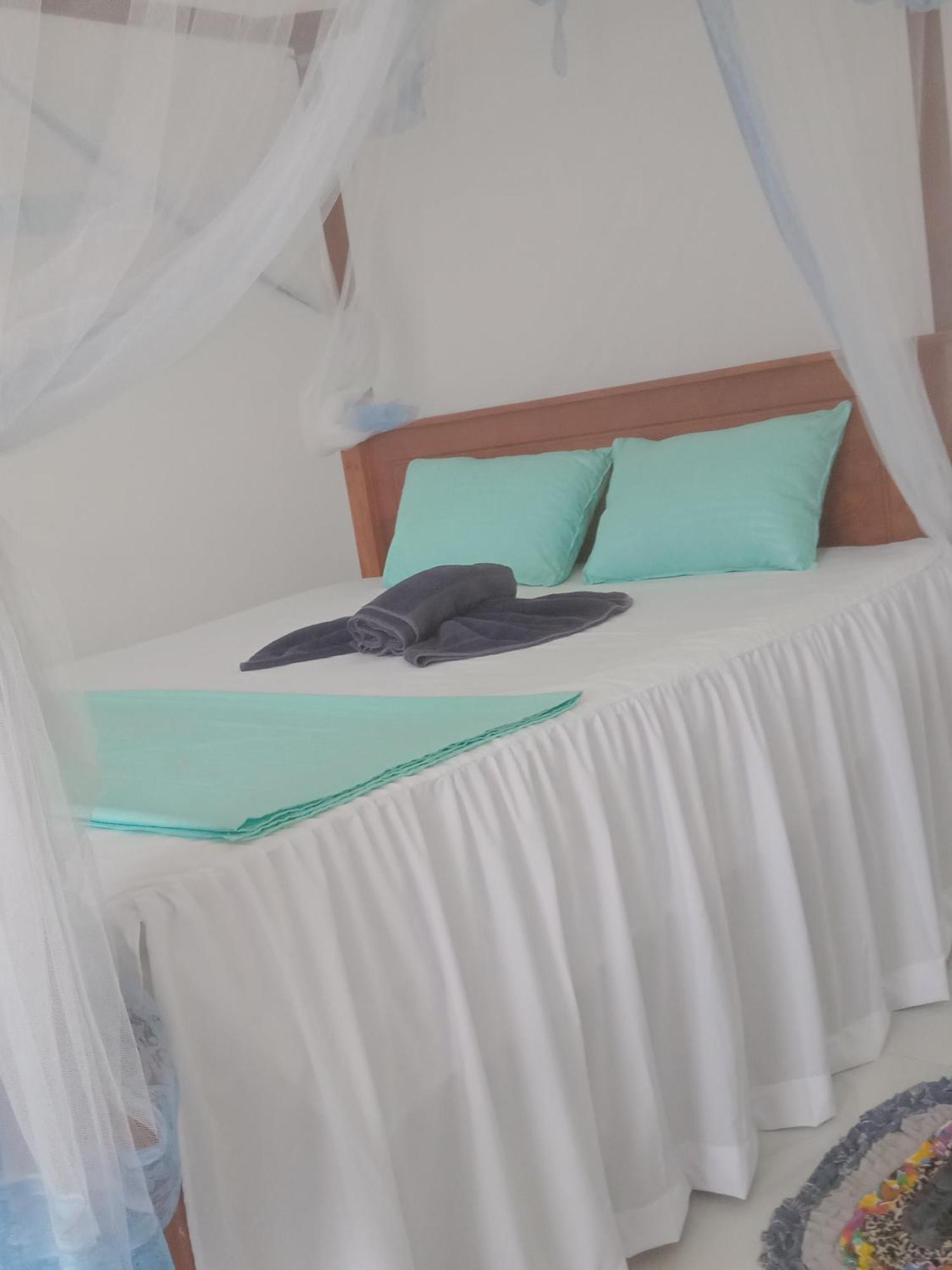 Moon Light Guest Bed & Breakfast Mirissa Ruang foto