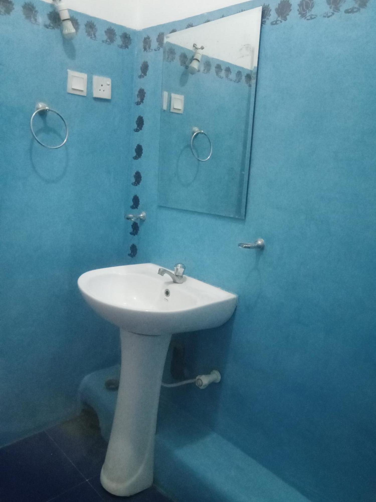 Moon Light Guest Bed & Breakfast Mirissa Ruang foto